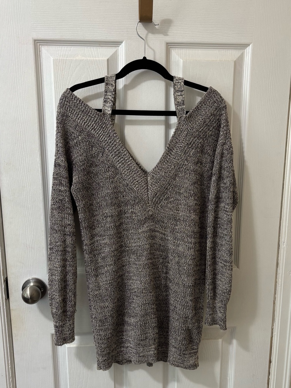 Dynamite Marled V-Neck Sweater in Gray